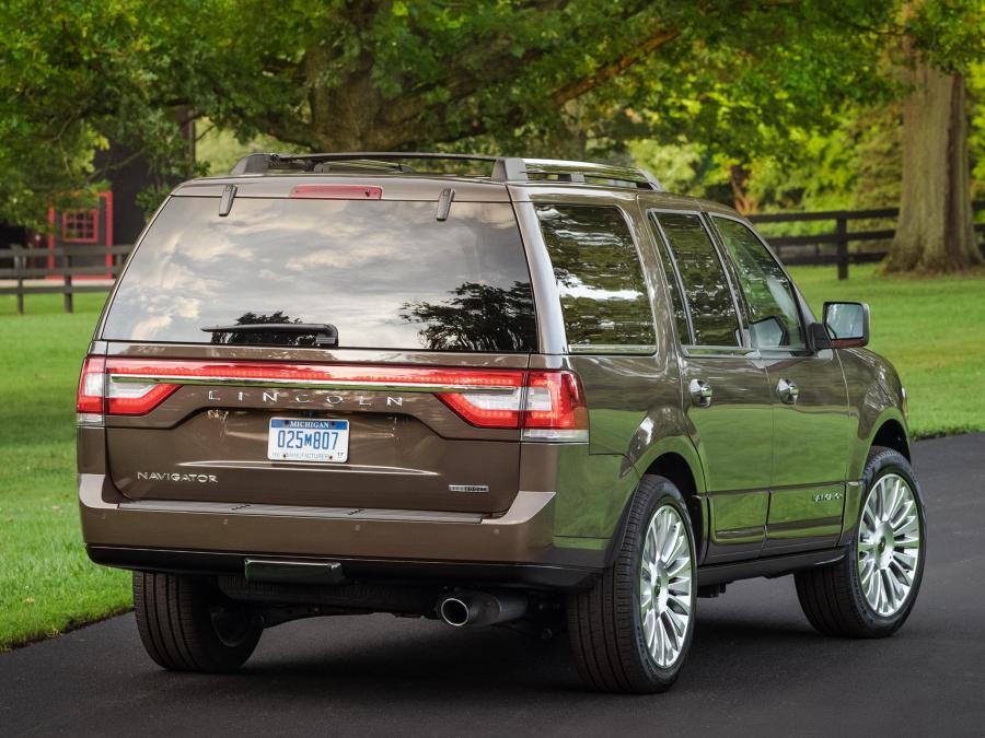  Lincoln Navigator 2014 года  (фото 28 из 61)